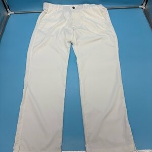 Under Armour Men's White Golf Pants 
Size 36 x 32”